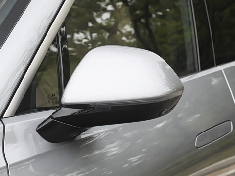 2025�� Ultra ������