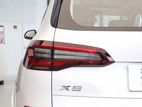 2022�� �Ŀ� xDrive 30Li M�˶���װ