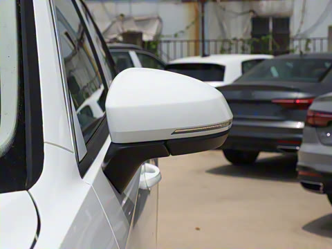 2025�� �Ŀ� ������ 300TSI