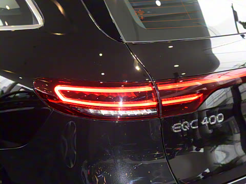 2021�� EQC 400 4MATIC