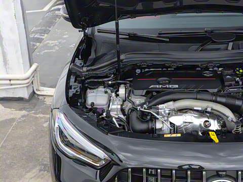 2022�� AMG GLA 35 4MATIC