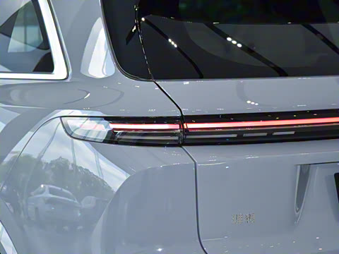 2025�� Pro ���ܻ��°�