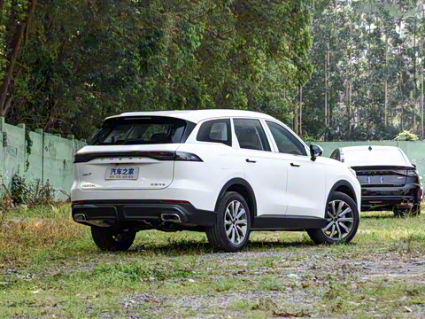 2025�� 2.0T ��������� 7��