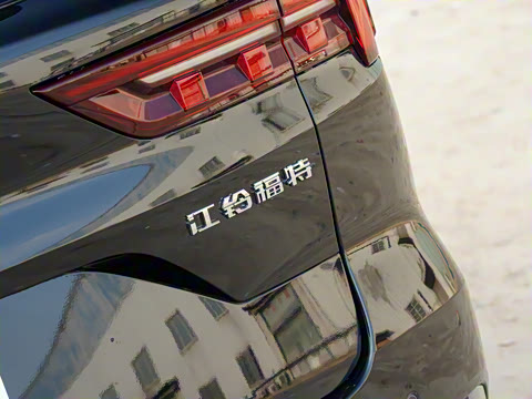 2022�� EcoBoost 170 ������