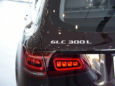 2022�� �Ŀ� GLC 300 L 4MATIC ������