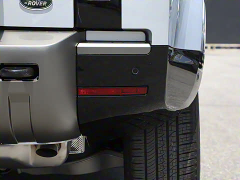 2023�� 110 3.0T P400 X-DYNAMIC HSE