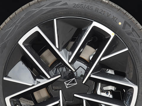 2025�� Max ���������