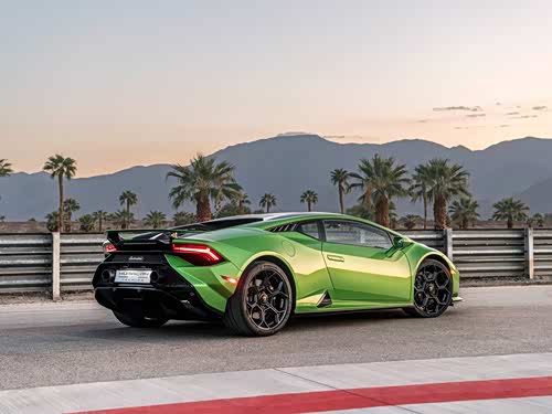 【图】huracán 2023款 huracán tecnica 美国版报价_图片_兰博基尼