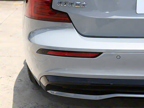 2026�� B4 ��Զ�˶���