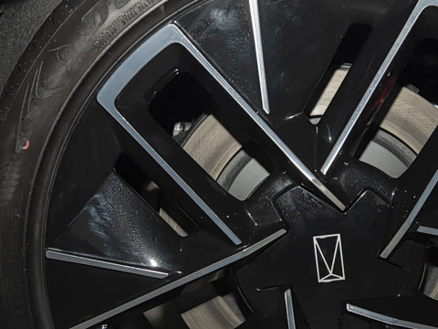 2025�� �Ŀ� Max���̰�