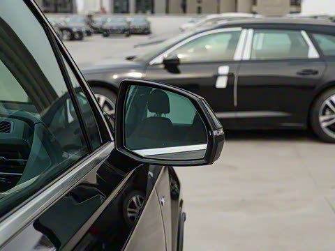 2025�� 45 TFSI quattro S line�˶���