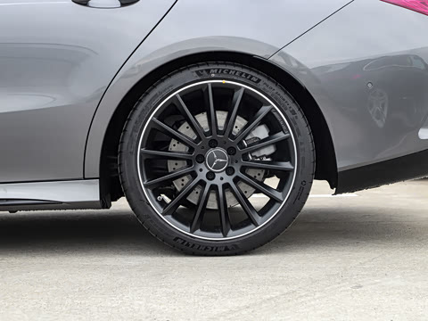 2023�� AMG CLA 35 4MATIC