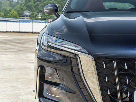 2025�� 2.0T ���а�