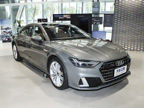 2025�� 45 TFSI quattro ������