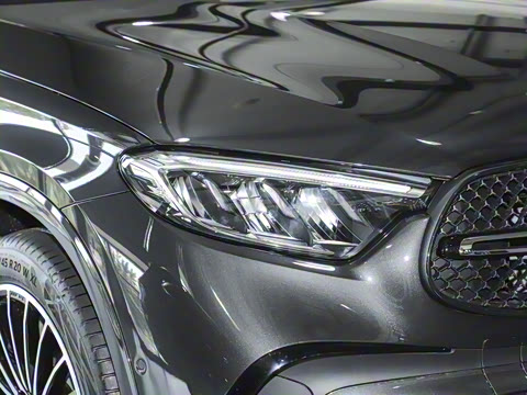 2025�� �Ŀ� GLC 300 4MATIC ����SUV