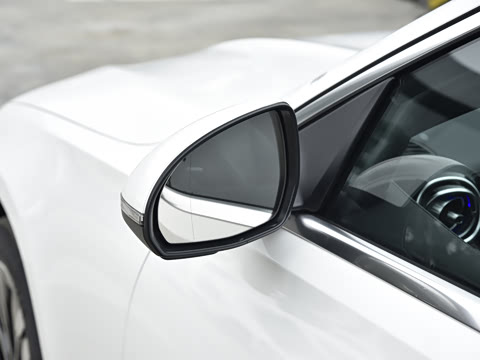 2023�� �Ŀ� C 350 eL