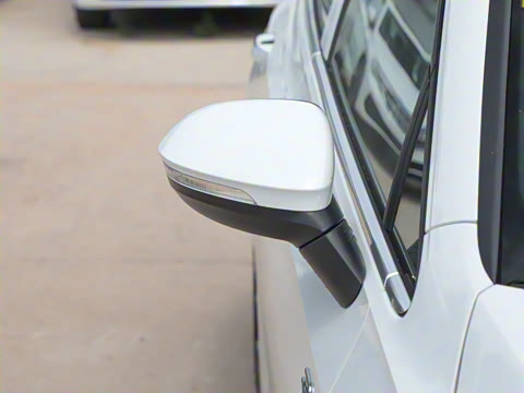 2025�� �Ŀ�� 300TSI R-Line