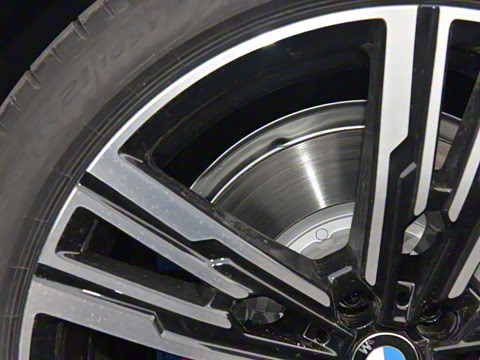 2023�� 740Li ������ M�˶���װ