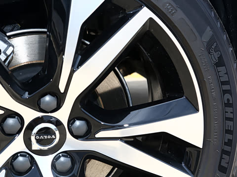 2026�� B4 ��Զ�˶���