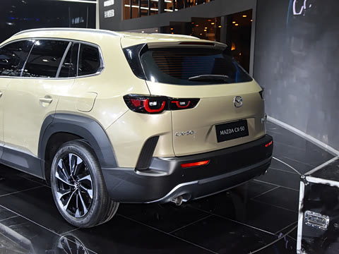 2023�� 2.5L ���а�