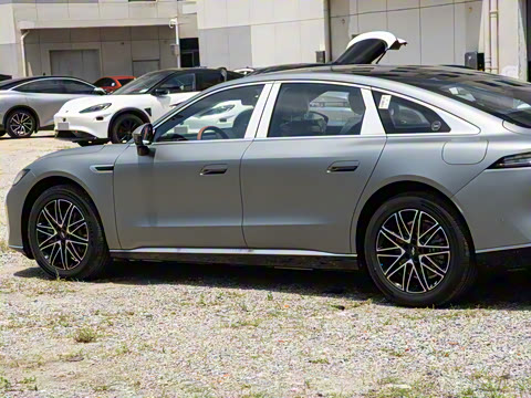 2025�� 260������������