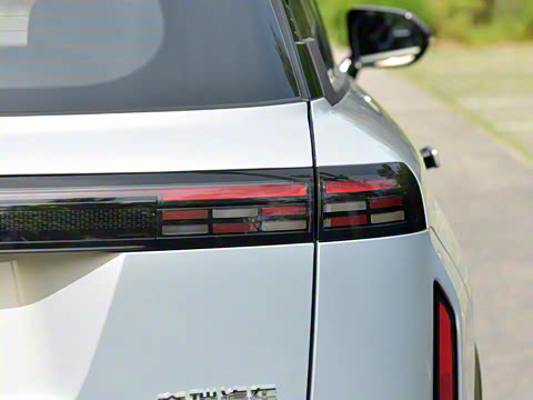 2025�� ���ܰ� 1.5T ��������