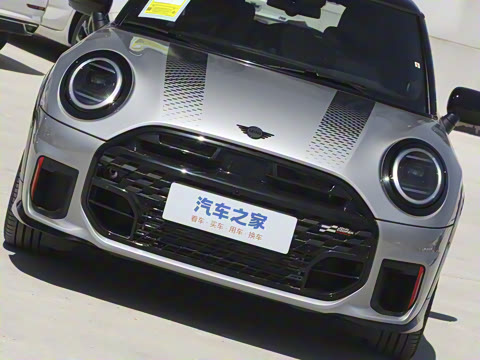 2025�� JOHN COOPER WORKS