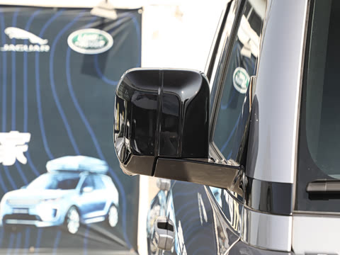 2023�� 110 3.0T P400 X-DYNAMIC HSE