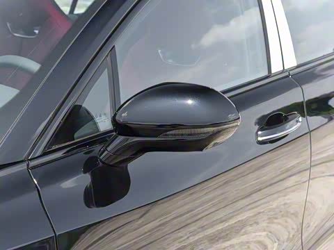 2025�� 2.0T ���а�