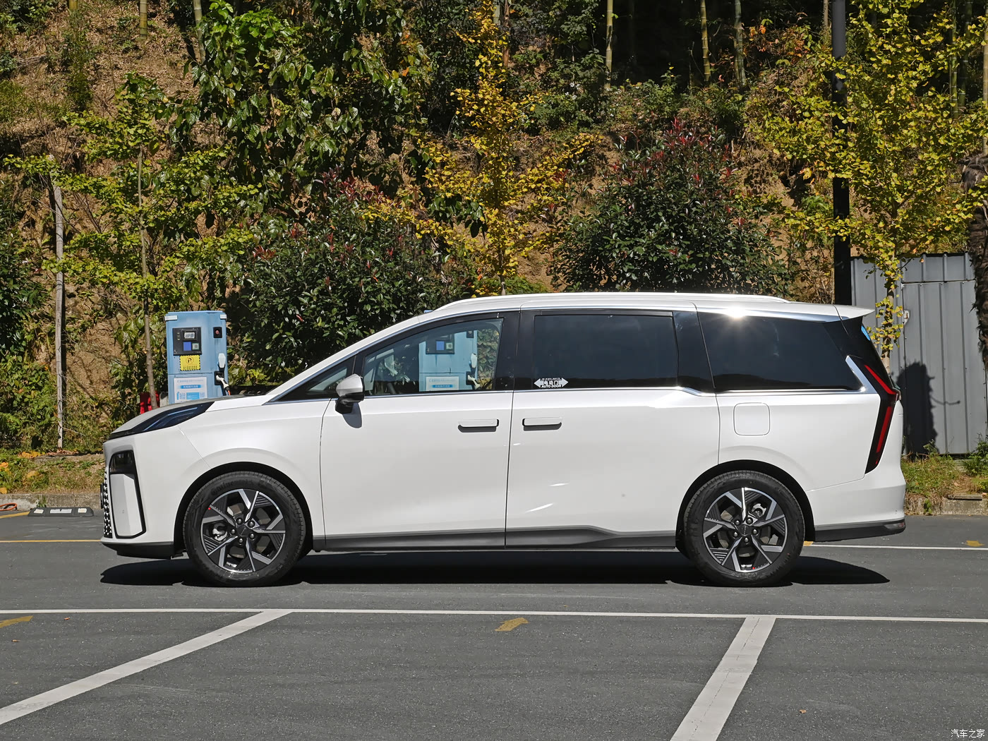 上汽大通maxusg70车系