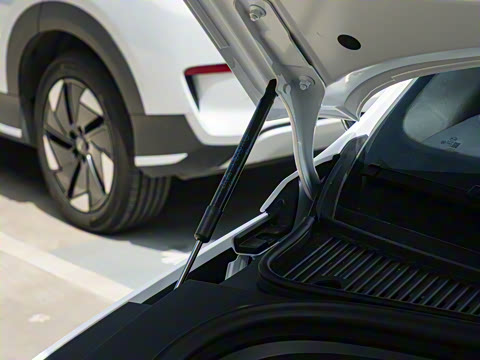 2025�� EV 470KM������