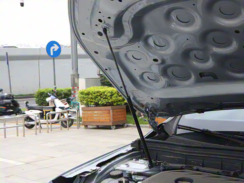 2025�� GLB 220 ʱ����