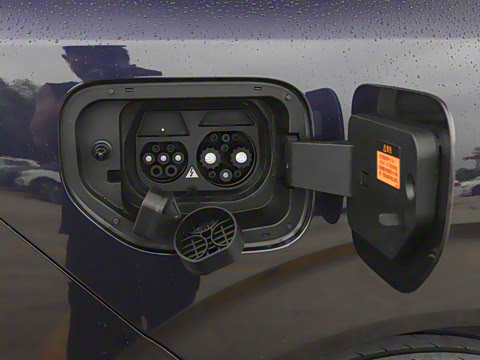 2025�� 210Ultra���Ȱ� 6��