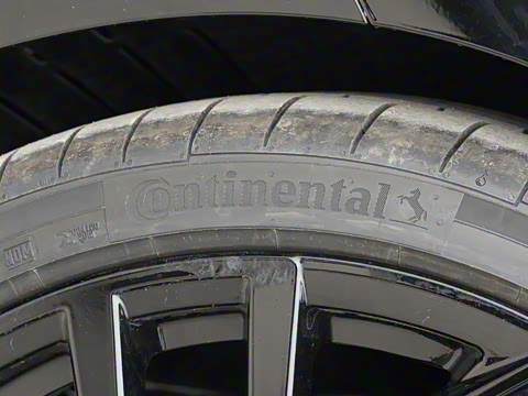 2023�� RS4 Avant ���װ�