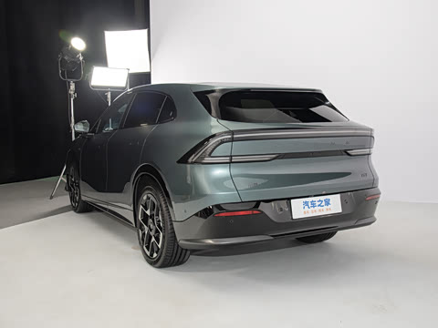 2025�� 702 �������� Ultra