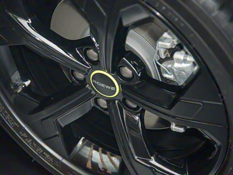 2020�� 300TGI �Զ�ˬ����Ļ�Ǽ�Supreme��