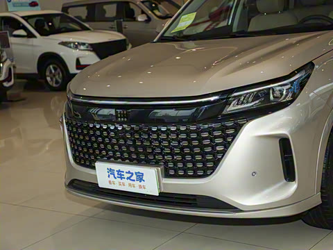 2023�� 1.5L DE-i 110KM�콢�� 5��