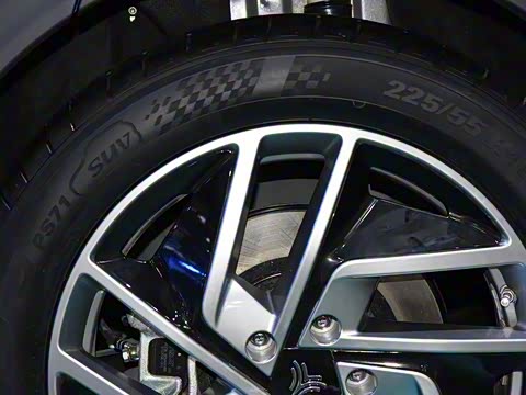 2020�� 520 U��������