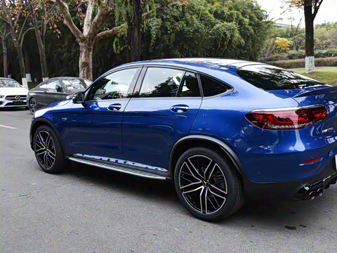 2023�� AMG GLC 43 4MATIC ����SUV