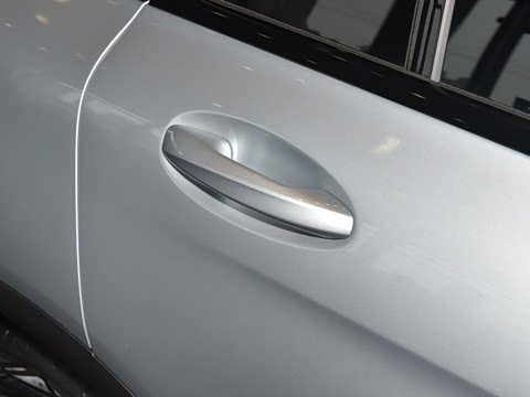 2023�� GLC 260 4MATIC ����SUV