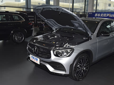 2023�� GLC 260 4MATIC ����SUV