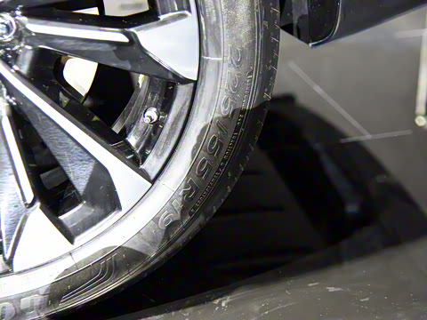 2023�� 2.5L ���а�