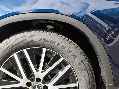 2023�� GLC 260 4MATIC ����SUV