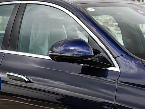 2025�� �Ŀ� E 300 L ʱ����