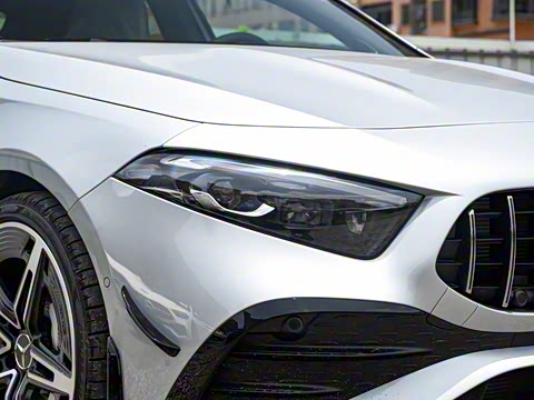 2025�� �Ŀ� AMG A 35 L 4MATIC