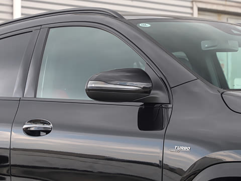 2022�� AMG GLA 35 4MATIC