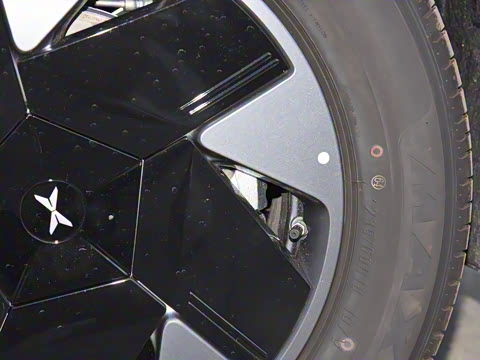 2025�� 702 �������� Max