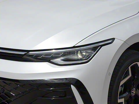 2025�� �Ŀ�� 300TSI R-Line