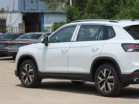 2025�� �Ŀ� ������ 300TSI