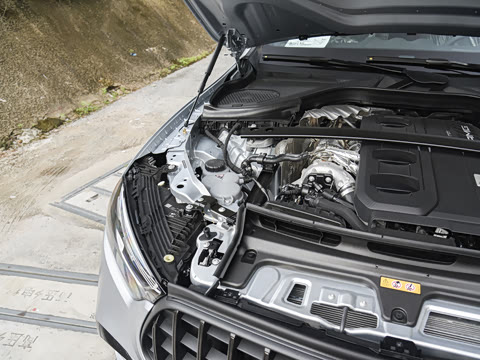 2025�� AMG GLC 43 4MATIC